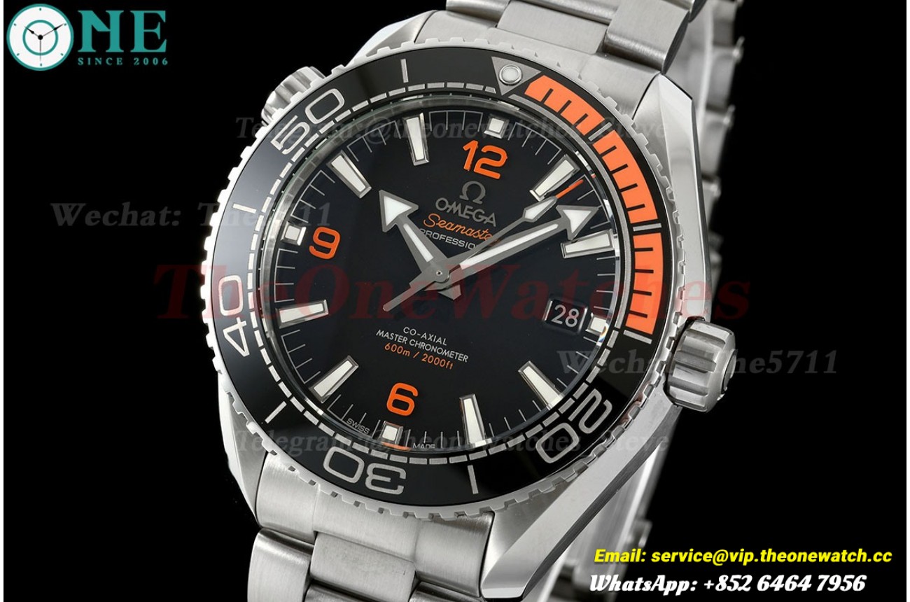 Planet Ocean 600m 43.5mm Orange SS/SS Black Dial SCF A8900