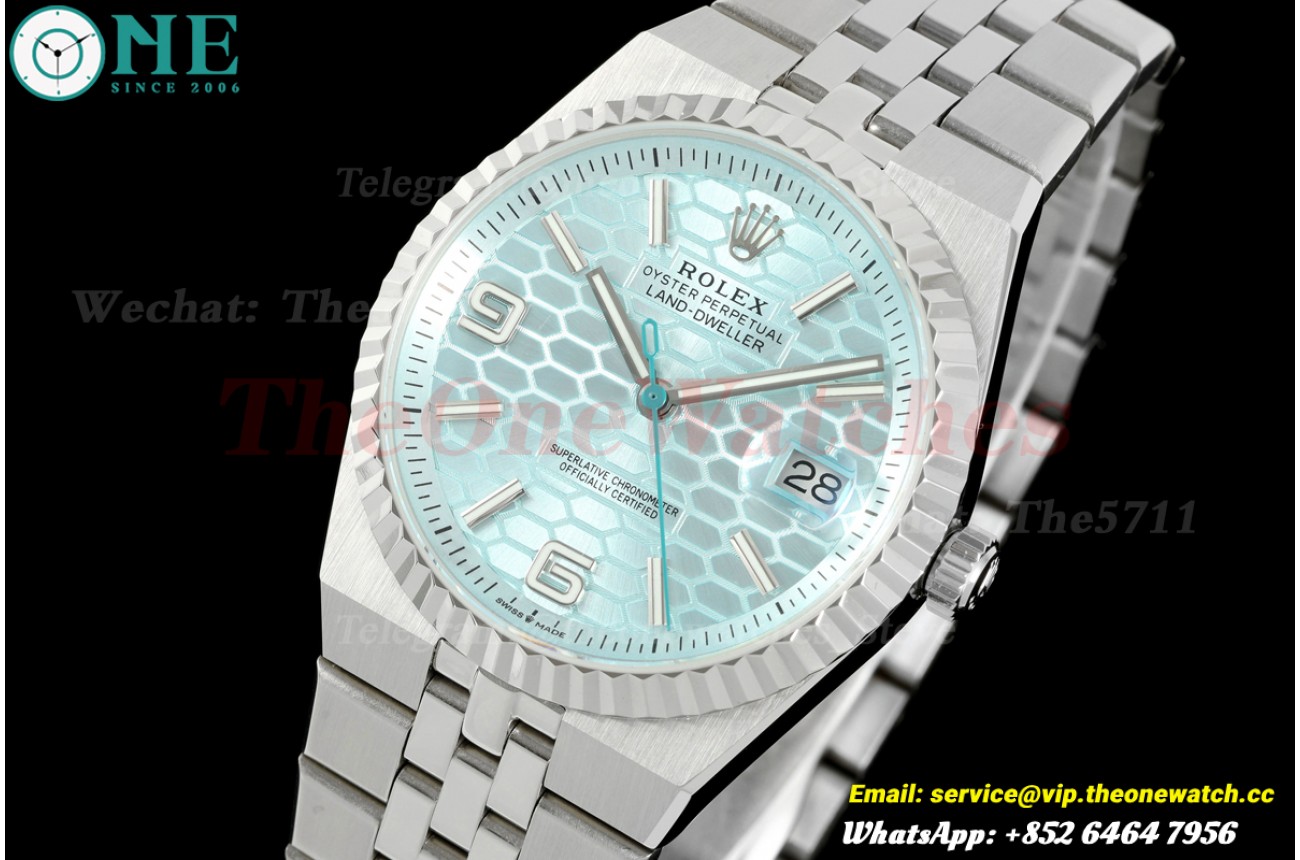 Land Dweller 127336 40mm SS/SS Ice Blue Dial DIWF A7135