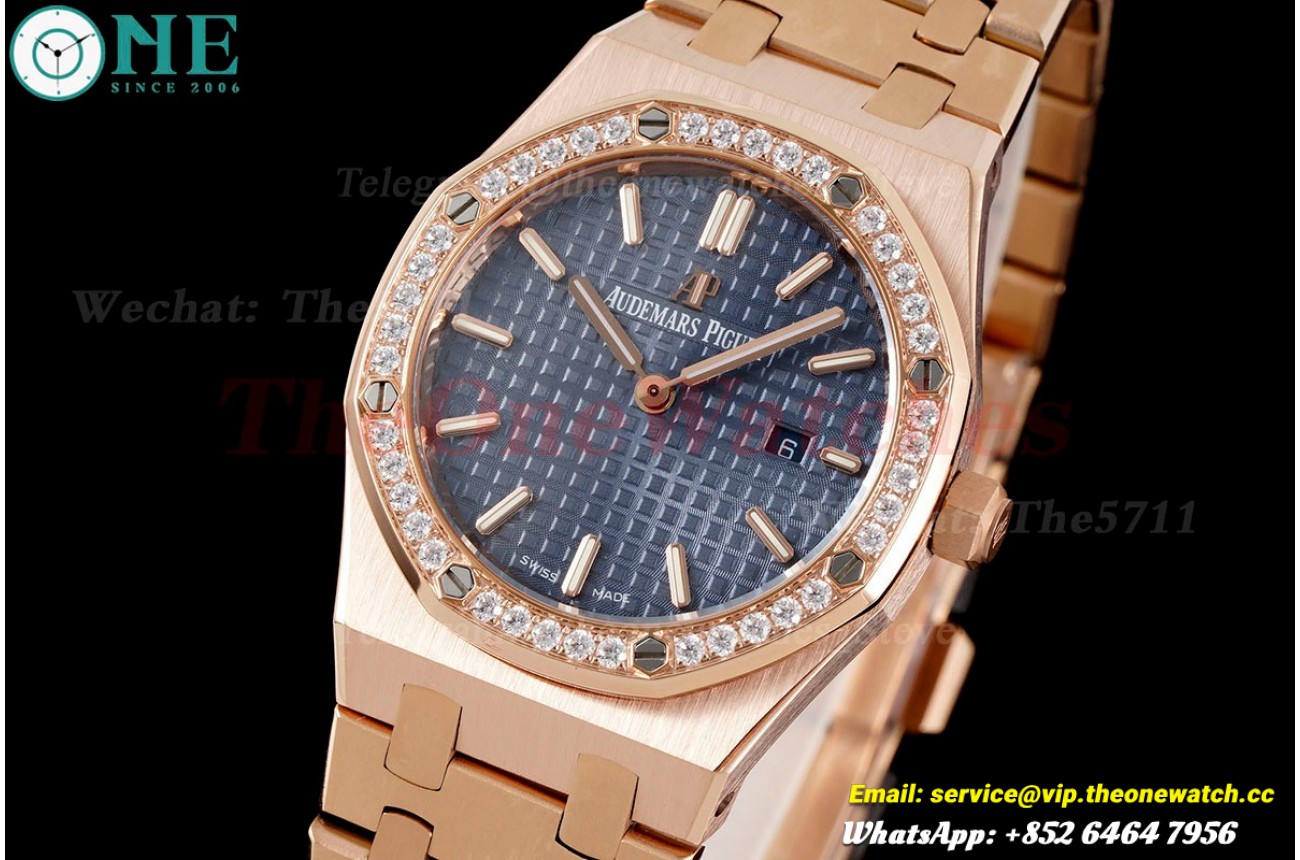 Royal Oak Ladies 33mm RG/RG  Blue Dial 8F Swiss Quartz