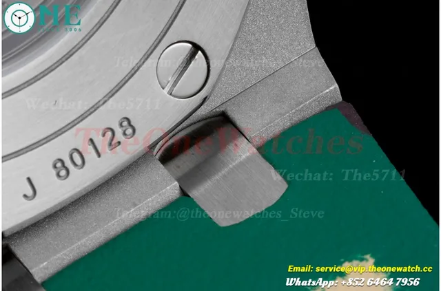 Royal Oak Offshore 26400 44mm SS/RU Cream/Brown JJF A3126 — photo 15